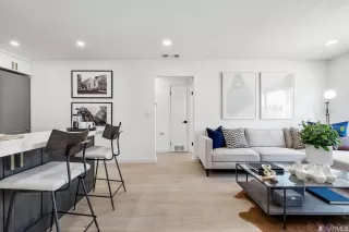 Photo #5: 423749594 Listing 