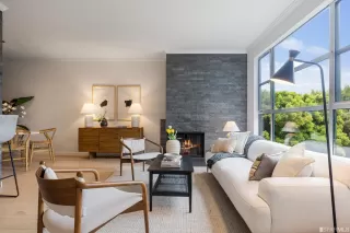 Photo #1: 423749607 Listing