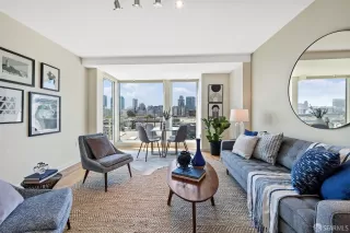 Photo #6: 423749780 Listing 