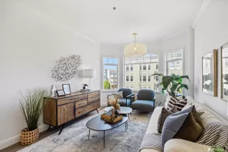 Photo #4: 423749914 Listing