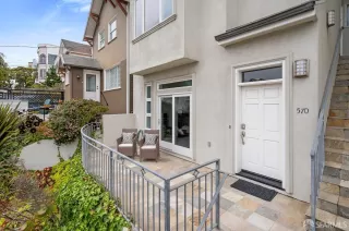 Photo #5: 423750690 Listing