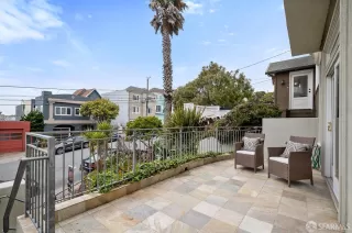 Photo #6: 423750690 Listing