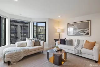 Photo #3: 423751070 Listing 