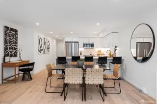 Photo #4: 423751070 Listing 