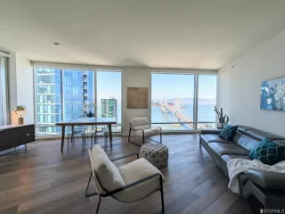 Photo #3: 423751135 Listing