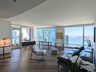 Photo #4: 423751135 Listing