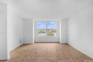 Photo #6: 423751516 Listing