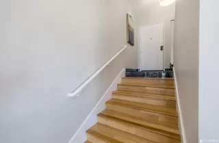 Photo #3: 423751888 Listing