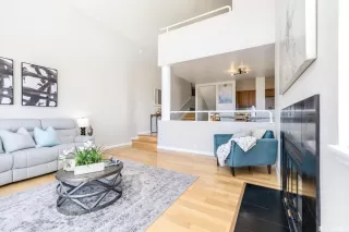 Photo #6: 423751888 Listing