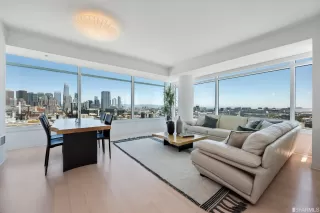 Photo #1: 423752389 Listing