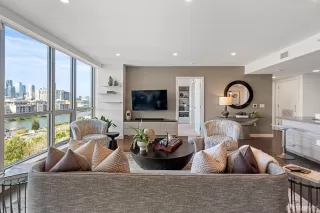 Photo #3: 423752616 Listing