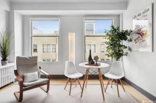 Photo #6: 423752844 Listing