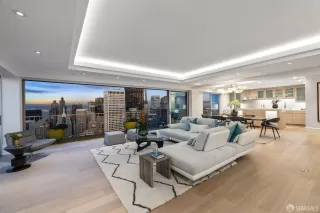 Photo #4: 423753172 Listing