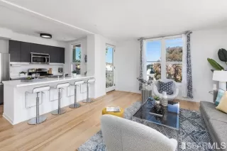 Photo #6: 423753209 Listing 