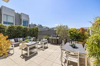 Photo #2: 423753918 Listing