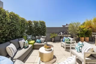 Photo #3: 423753918 Listing