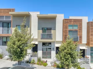 Photo #1: 423754172 Listing 