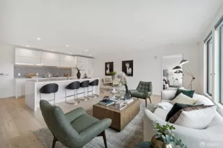 Photo #5: 423754368 Listing