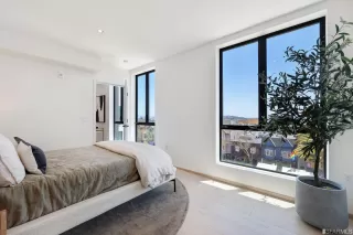 Photo #5: 423754835 Listing