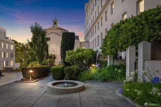 Photo #3: 423755865 Listing