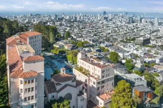 Photo #5: 423755865 Listing