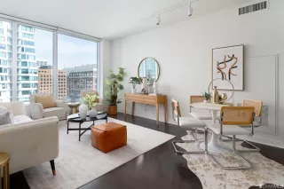 Photo #4: 423756063 Listing