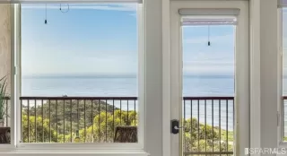 Photo #2: 423756155 Listing