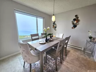 Photo #3: 423756155 Listing