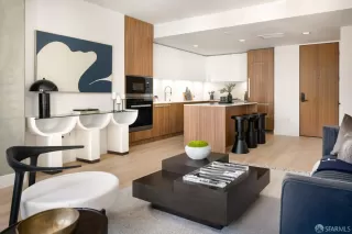 Photo #2: 423756243 Listing