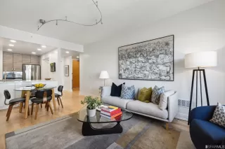 Photo #4: 423756488 Listing 