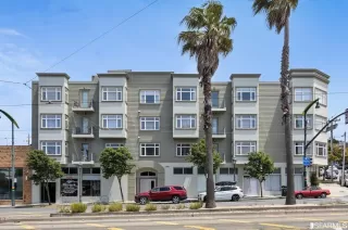 Click for more information on MLS # 423756775 : 4343 3RD STREET #206 More Details about MLS # 423756775 : 4343 3RD STREET #206