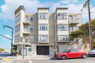 Photo #2: 423756775 Listing