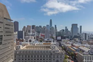 Photo #3: 423757063 Listing