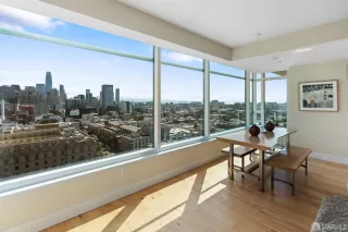 Photo #5: 423757063 Listing