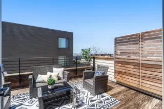 Photo #2: 423757235 Listing 