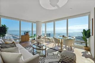 Photo #2: 423757311 Listing