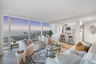 Photo #3: 423757311 Listing