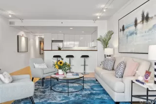 Photo #4: 423757320 Listing