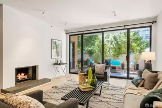 Photo #1: 423757486 Listing 