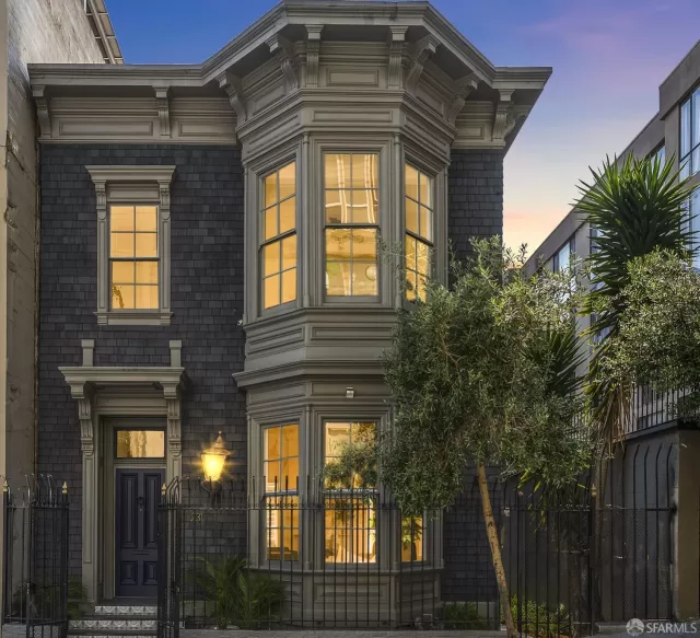 MLS: 423758284 Condo For Sale