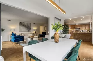 Photo #3: 423758475 Listing 