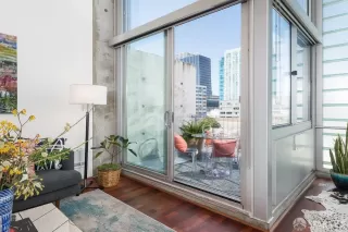 Photo #6: 423758567 Listing 