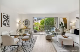 Photo #2: 423758568 Listing 