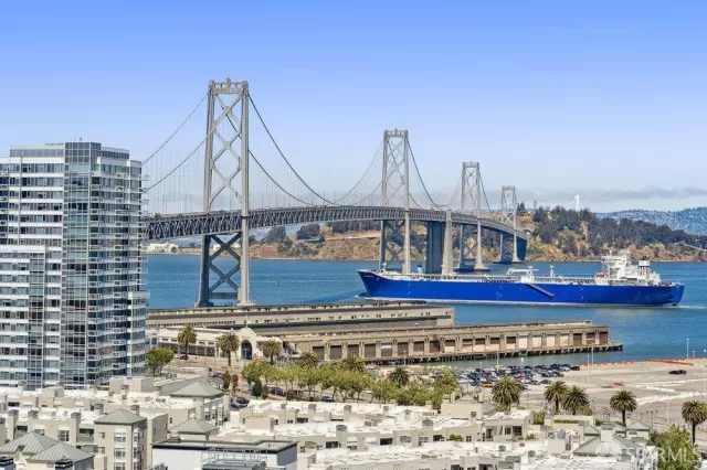 MLS: 423759356 Condo For Sale