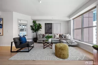 Photo #2: 423759805 Listing 