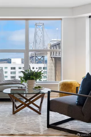 Photo #3: 423759805 Listing 