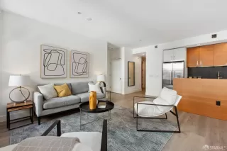 Photo #6: 423759837 Listing 