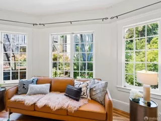 Photo #4: 423760137 Listing 