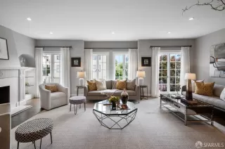 Photo #5: 423760478 Listing 