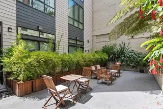 Photo #3: 423760484 Listing 